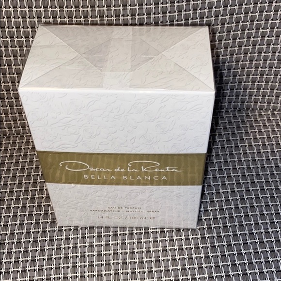 ⚡️OSCAR DE LA RENTA ❣️BELLA BLANCA 3.4oz💥 - Picture 2 of 4
